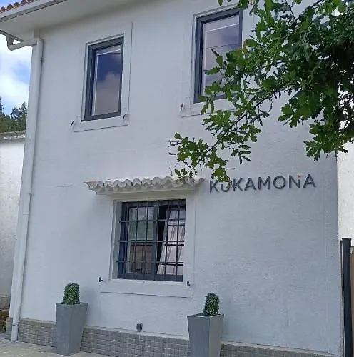 Kukamona Сasa de vacaciones O Pino